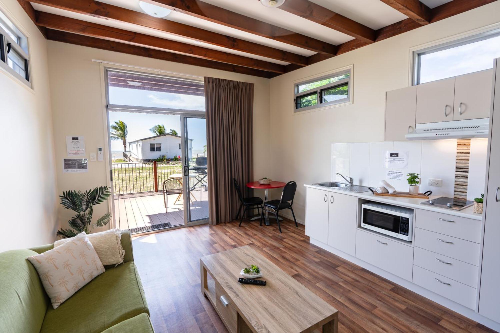 Tasman Holiday Parks - Rollingstone Zewnętrze zdjęcie