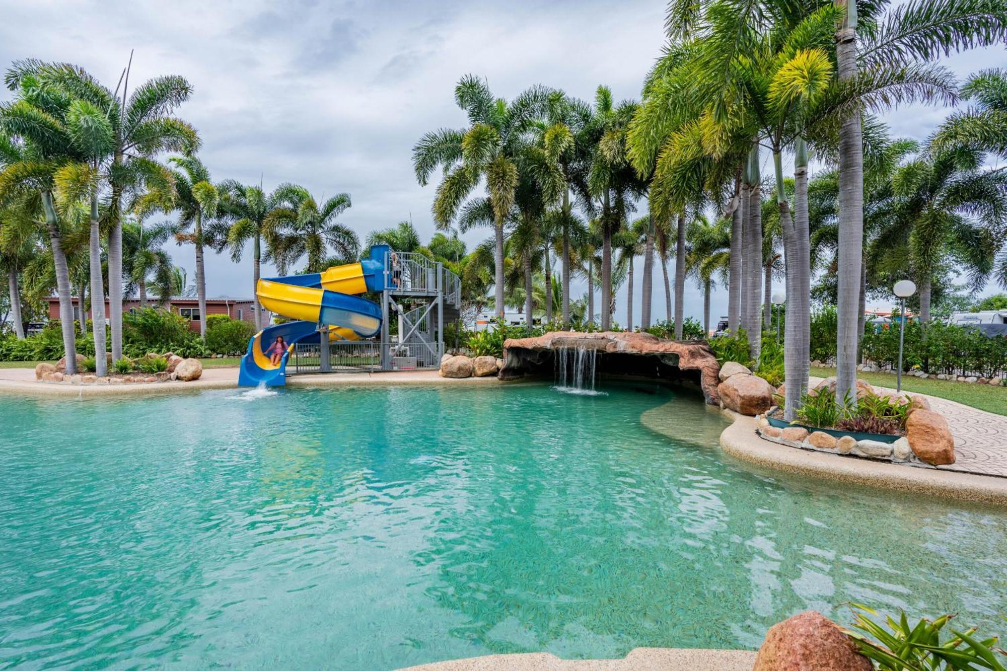 Tasman Holiday Parks - Rollingstone Zewnętrze zdjęcie